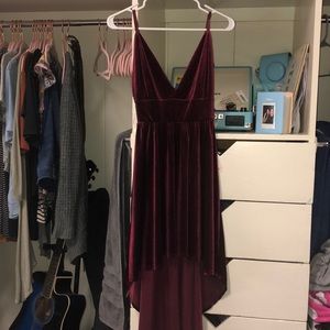 Selling a high-low burgundy velvet dress